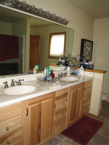 8472 East Potter Road Davison, MI 48423 - Photo 12 of 33 20338739-11.JPG