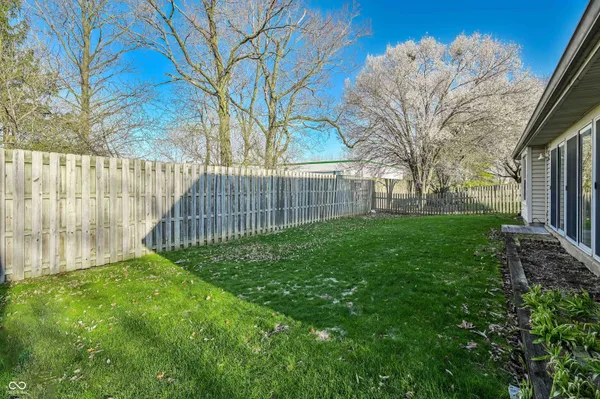 $299,900 | 8802 Saddle Court, Indianapolis, IN 46256