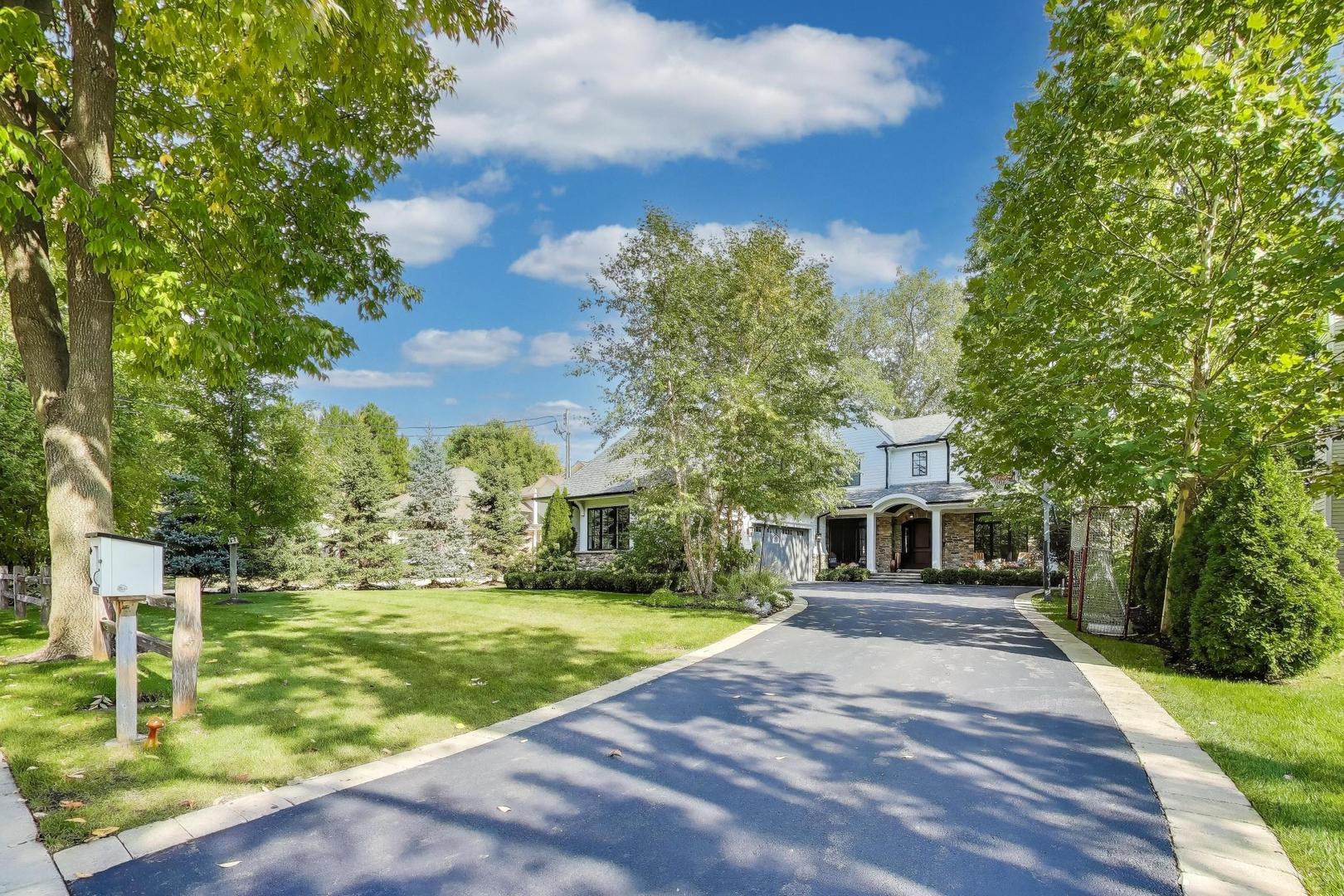 579 Greenwood Road Northbrook, IL 60062 - Photo 4 of 79