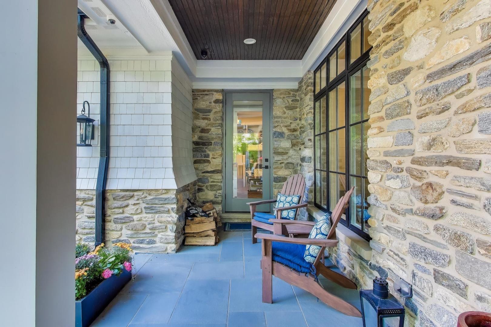 579 Greenwood Road Northbrook, IL 60062 - Photo 7 of 79