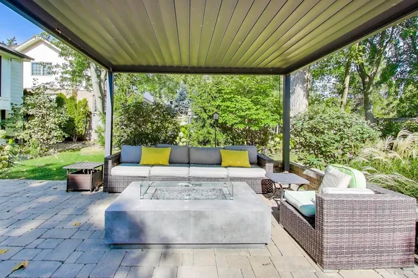 $2,650,000 | 579 Greenwood Road, Northbrook, IL 60062