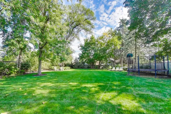 $2,650,000 | 579 Greenwood Road, Northbrook, IL 60062