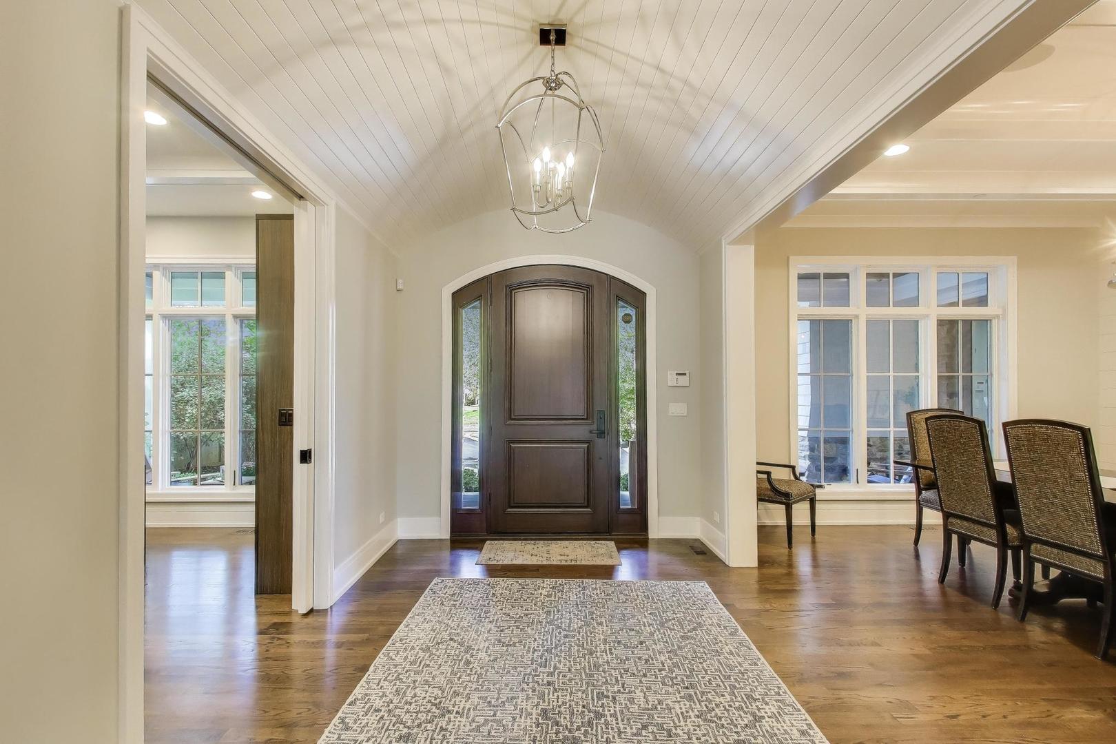 579 Greenwood Road Northbrook, IL 60062 - Photo 9 of 79