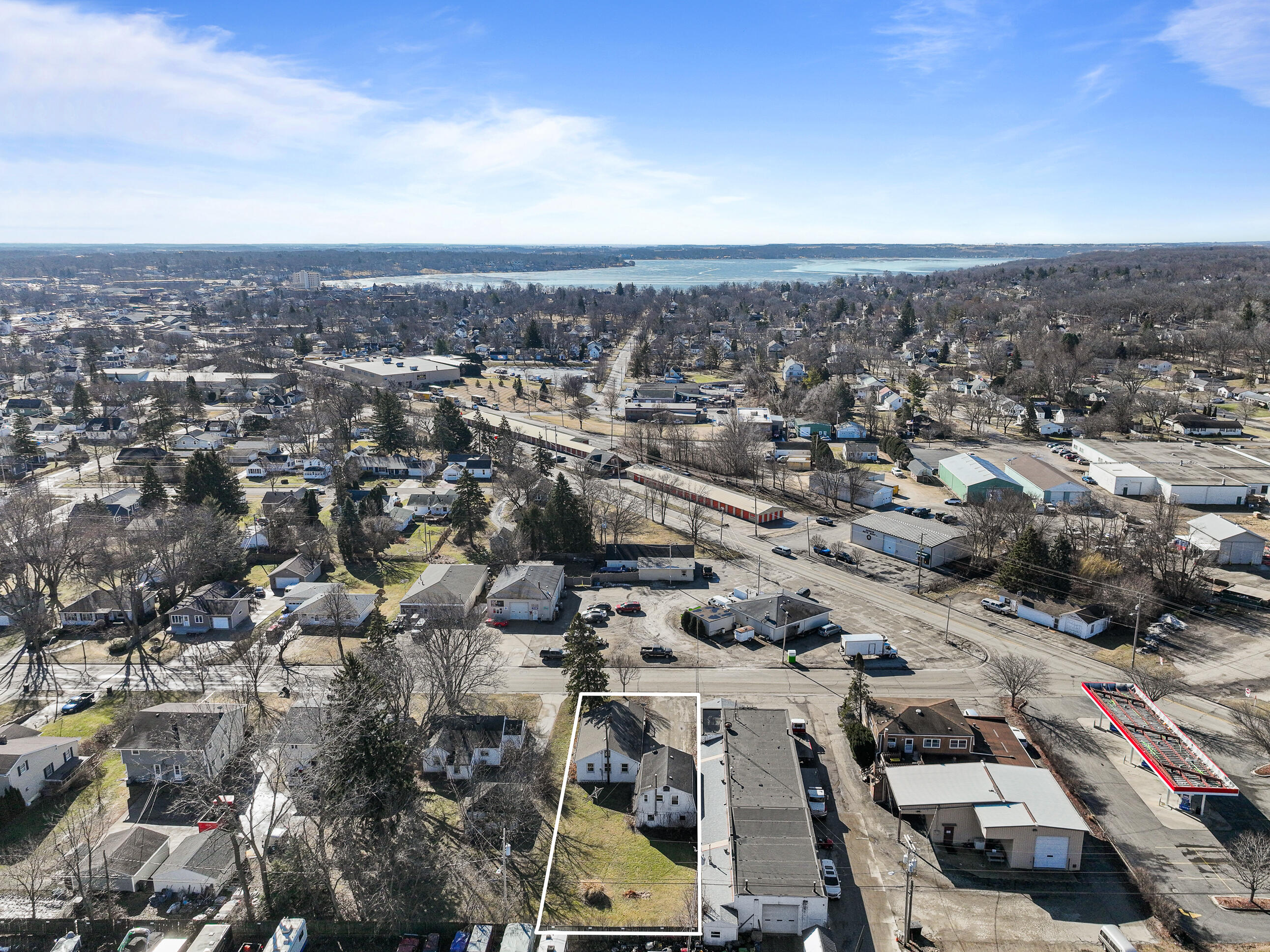 1207 Grant Street Lake Geneva, WI 53147 - Photo 7 of 40 lake view