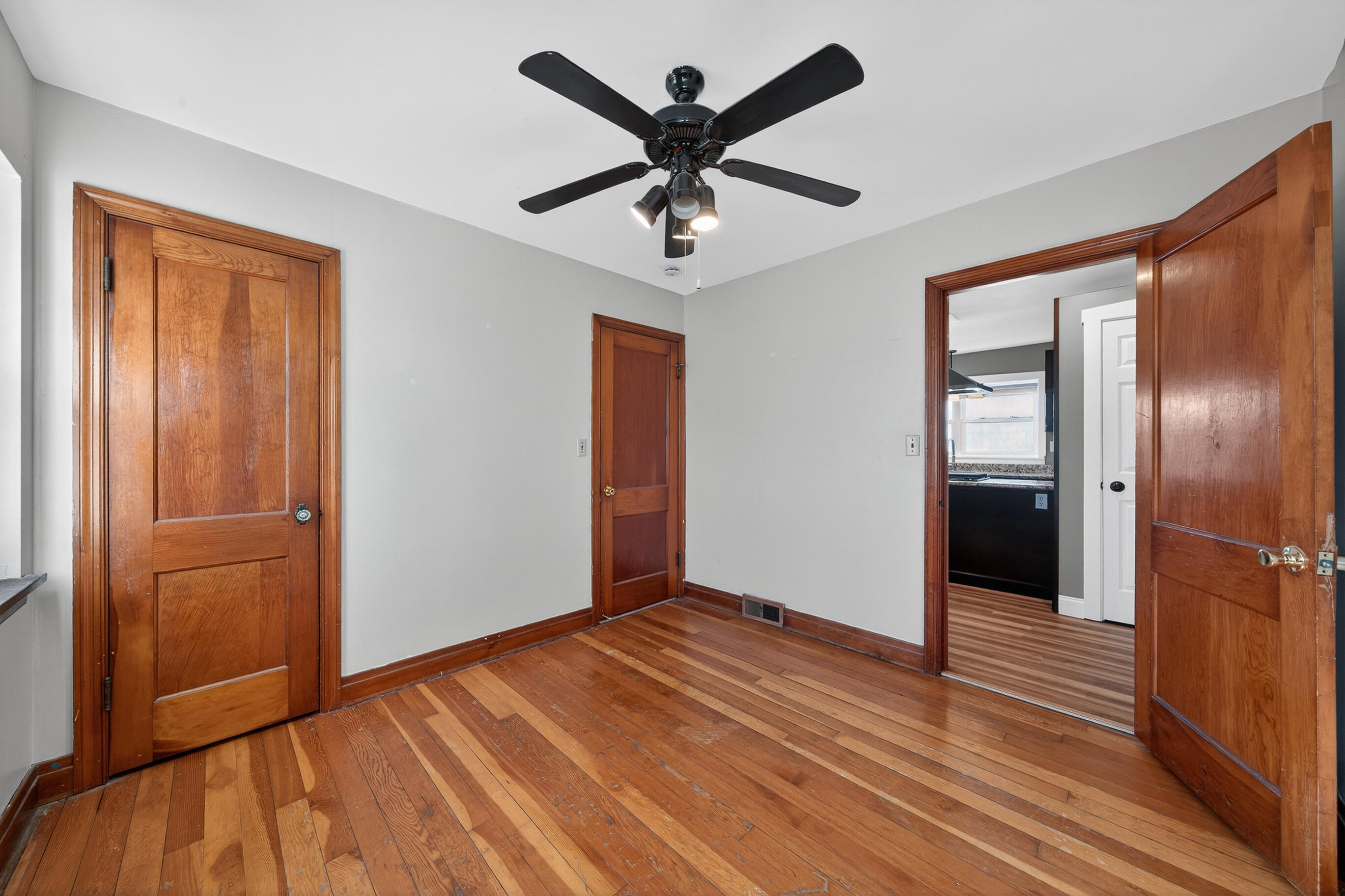 1207 Grant Street Lake Geneva, WI 53147 - Photo 27 of 40 bedroom2