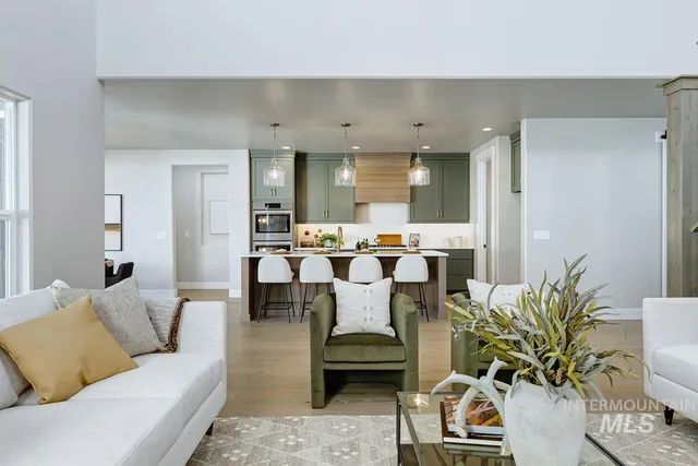 $1,104,962 | 6792 Saddle Bred Way, Star, ID 83669