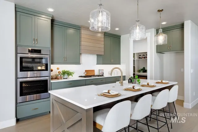 $1,104,962 | 6792 Saddle Bred Way, Star, ID 83669