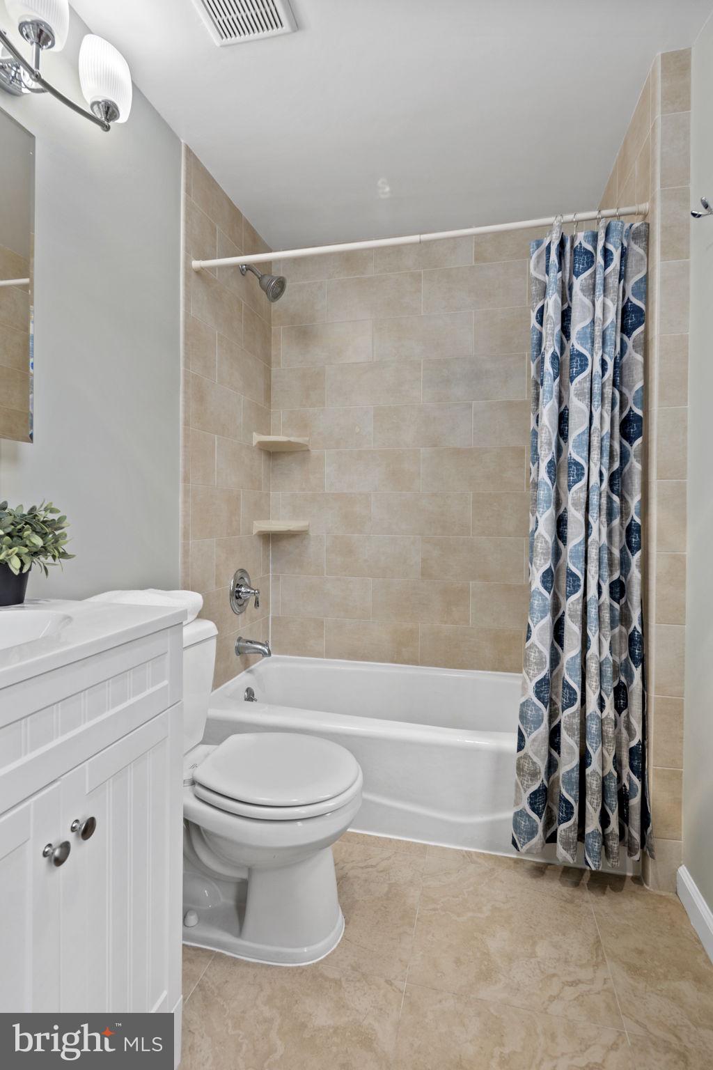 1661 Park Road Northwest, Unit 302 Washington, DC 20010 - Photo 17 of 20 Updated Bathroom