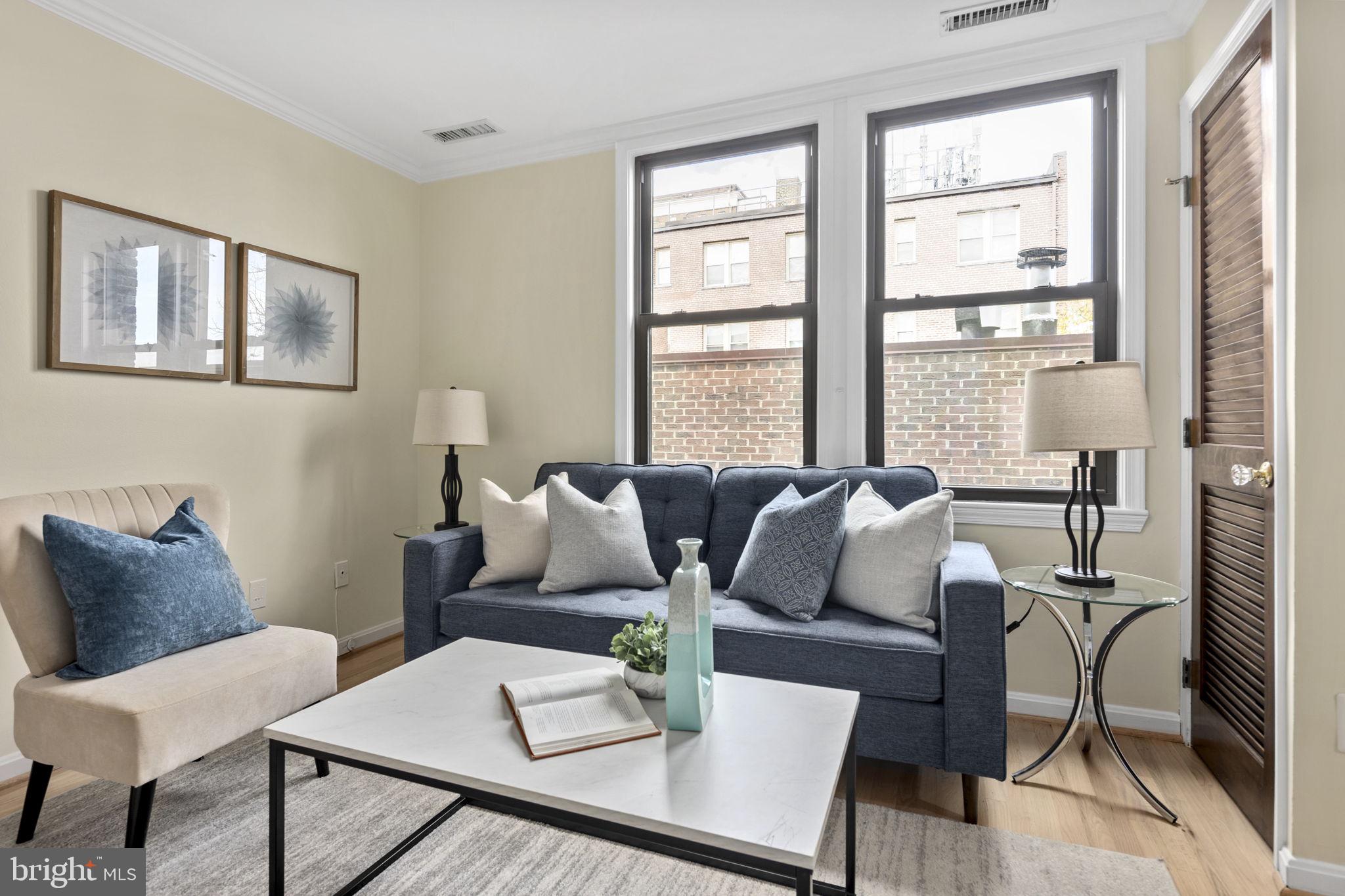 1661 Park Road Northwest, Unit 302 Washington, DC 20010 - Photo 3 of 20