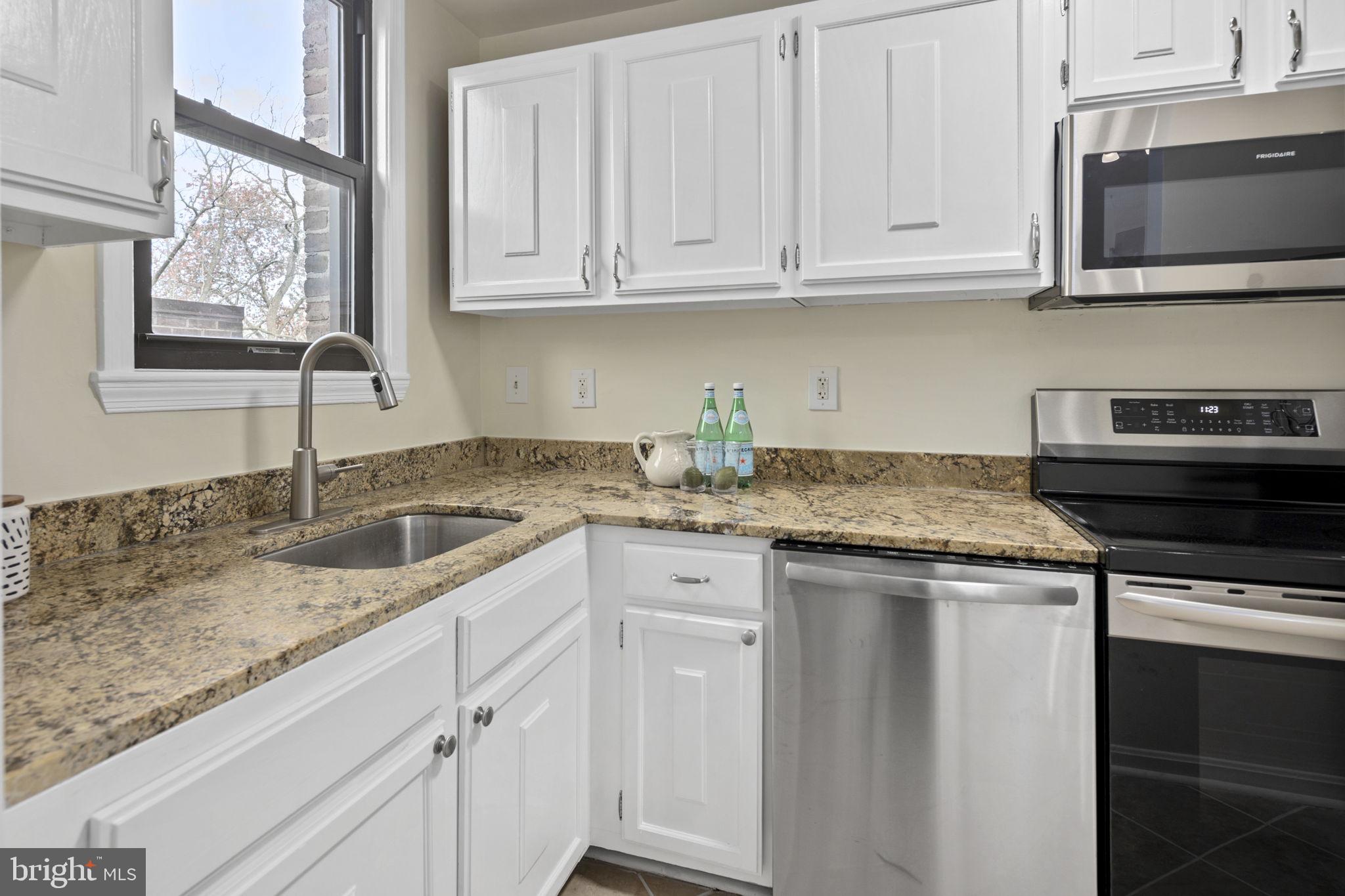 1661 Park Road Northwest, Unit 302 Washington, DC 20010 - Photo 10 of 20 New appliances