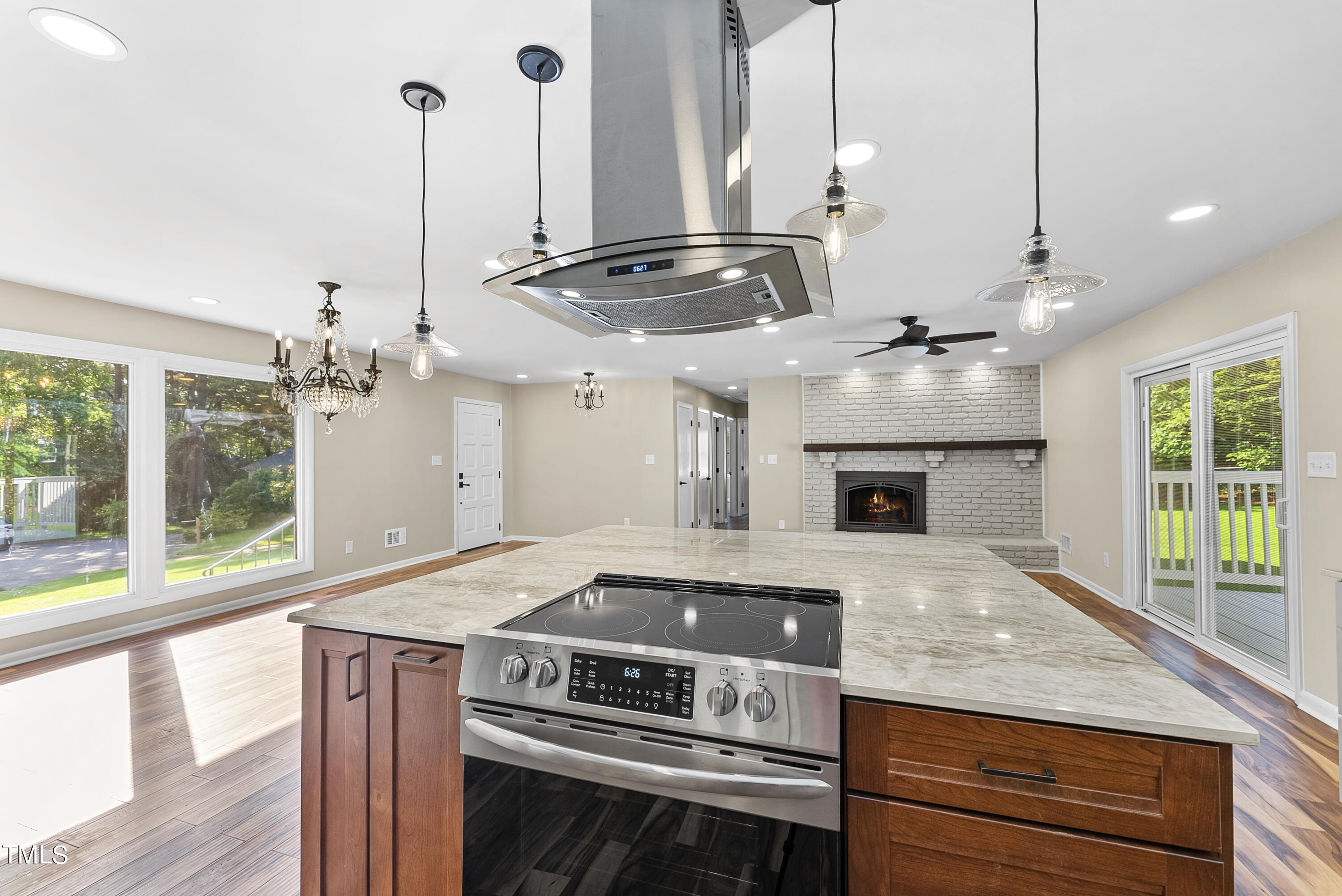 701 Sandy Ridge Court Raleigh, NC 27615 - Photo 2 of 53 DSC04061