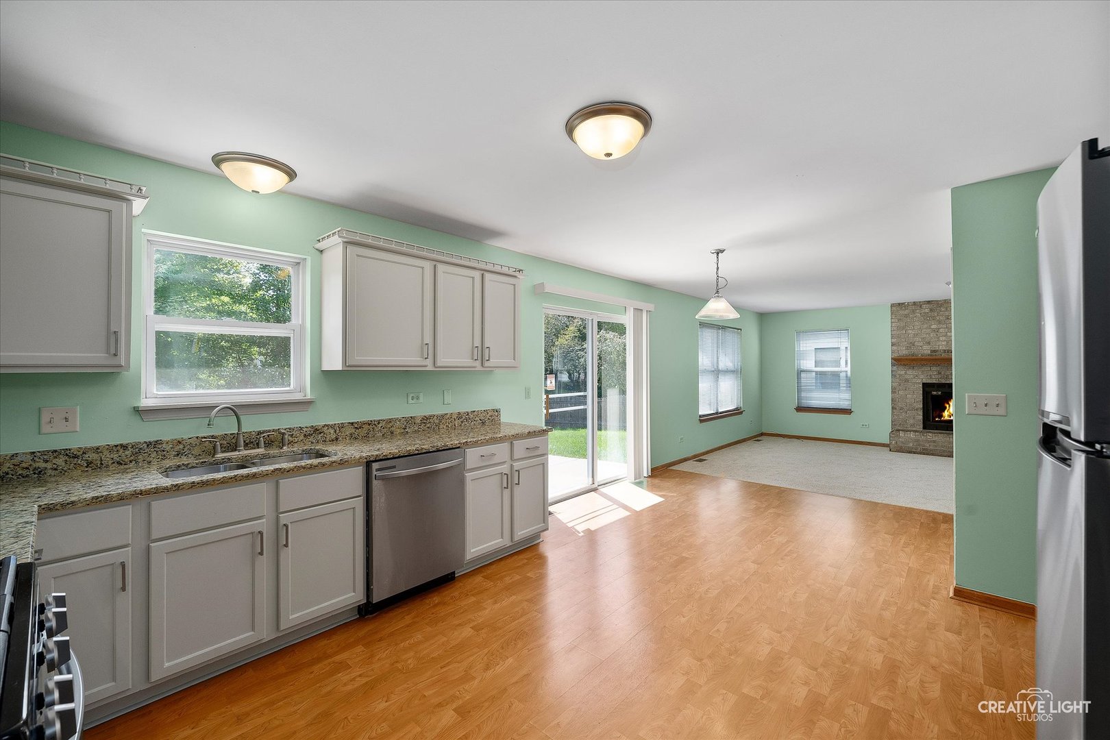 5304 Kingsbury Estates Drive Plainfield, IL 60586 - Photo 2 of 27