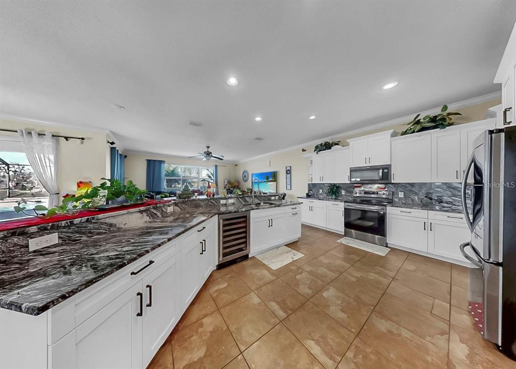 5457 Sandy Shell Drive Apollo Beach, FL 33572 - Photo 17 of 65