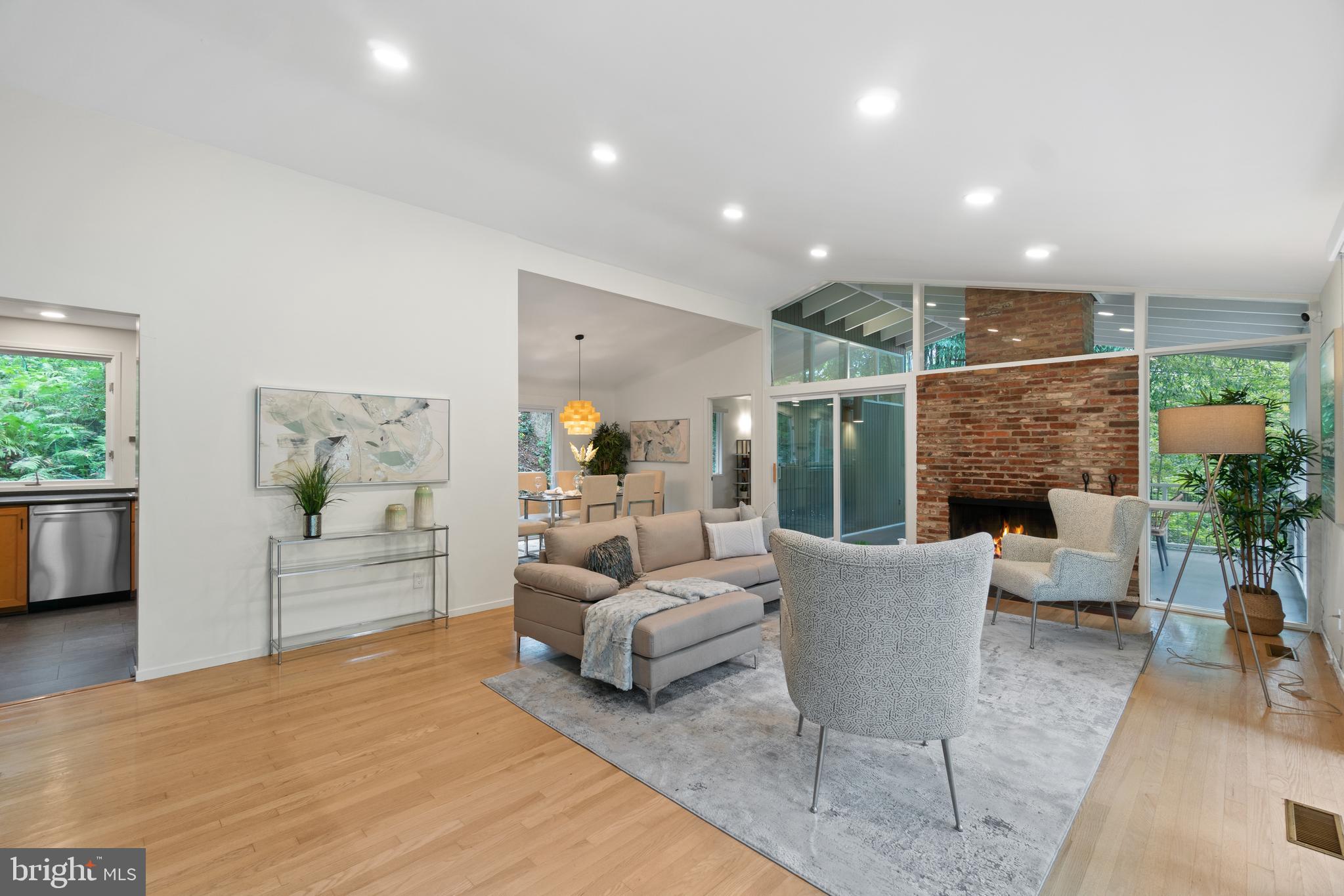 5309 Mohican Road Bethesda, MD 20816 - Photo 14 of 58 Gallery Image 14