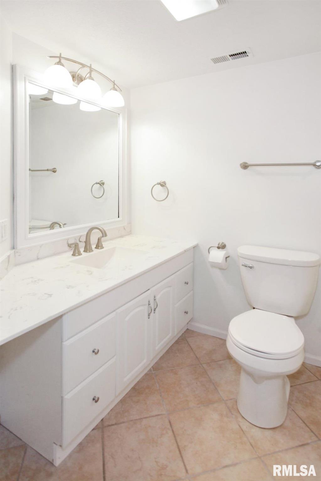 6430 Roberts Road Marion, IL 62959 - Photo 28 of 37 Gallery Image 28