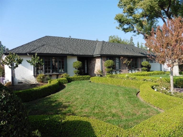 129 South Kings Drive Reedley, CA 93654 - Photo 3 of 41 Gallery Image 3