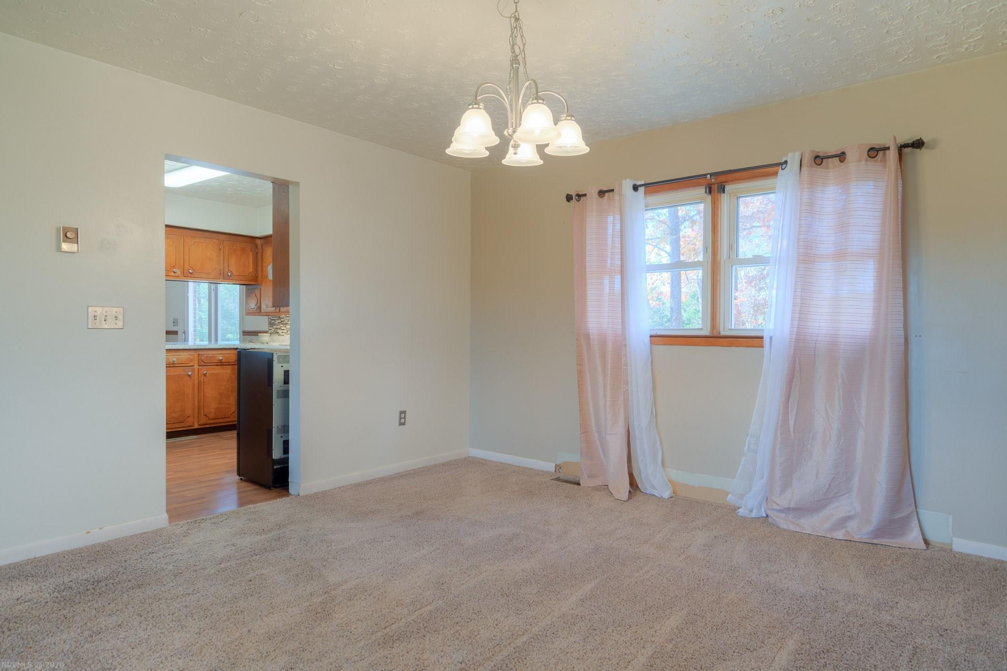 4443 Whitt-Southern Road Pulaski, VA 24301 - Photo 9 of 50 Gallery Image 9