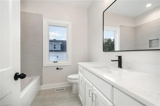 $687,000 | 7107 Lanier Road, Summerfield, NC 27358