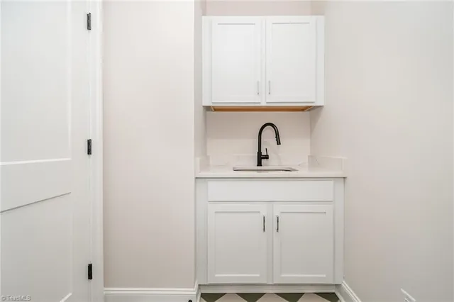 $687,000 | 7107 Lanier Road, Summerfield, NC 27358