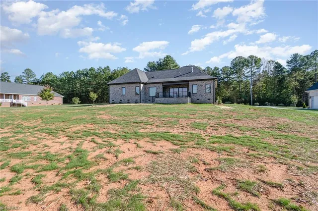 $687,000 | 7107 Lanier Road, Summerfield, NC 27358