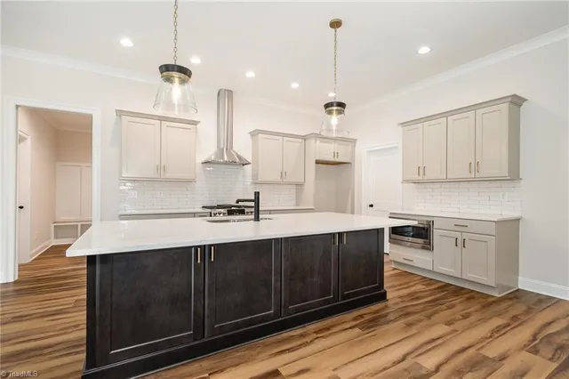 $687,000 | 7107 Lanier Road, Summerfield, NC 27358