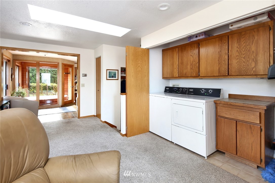 2488 Yew Street Road Bellingham, WA 98229 - Photo 22 of 32 Gallery Image 22