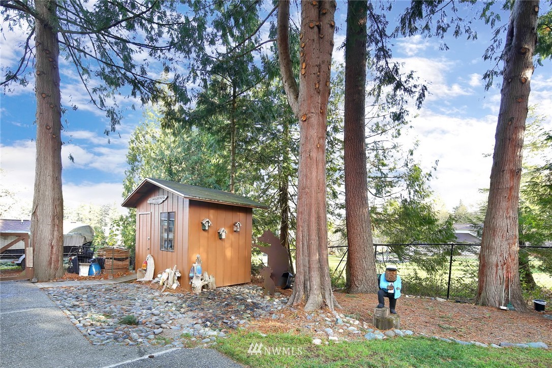 2488 Yew Street Road Bellingham, WA 98229 - Photo 8 of 32 Gallery Image 8