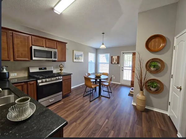 $261,500 | 3209 Barksdale Drive, Austin, TX 78725