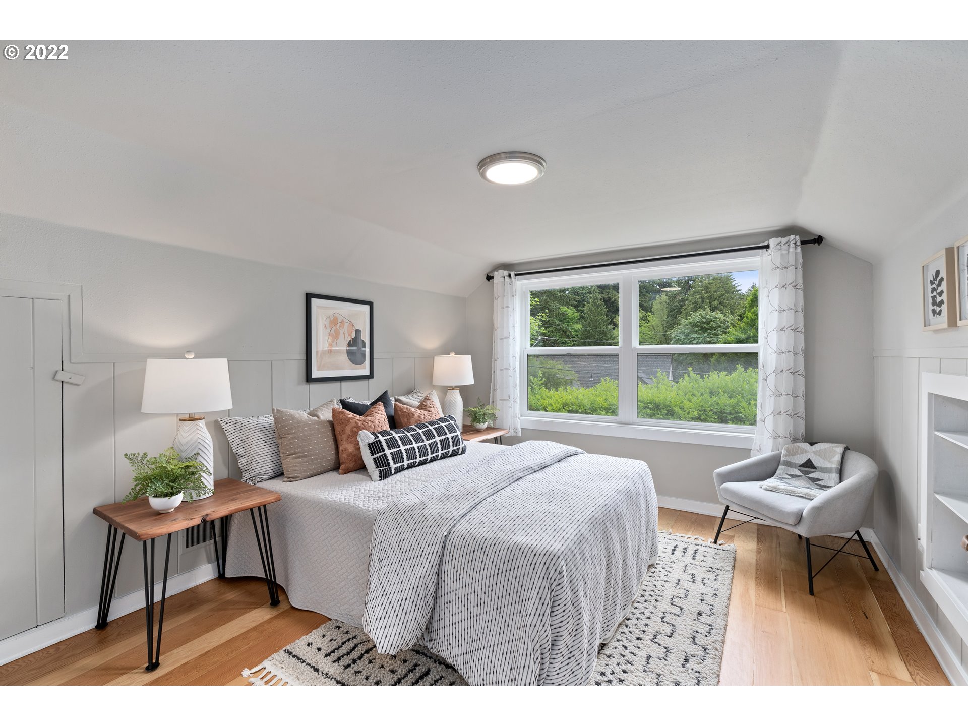 1806 Southwest Taylors Ferry Road Portland, OR 97219 - Photo 14 of 32 Gallery Image 14