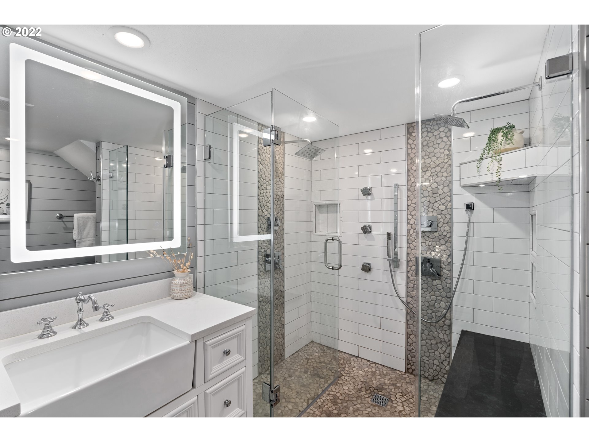 1806 Southwest Taylors Ferry Road Portland, OR 97219 - Photo 21 of 32 Gallery Image 21