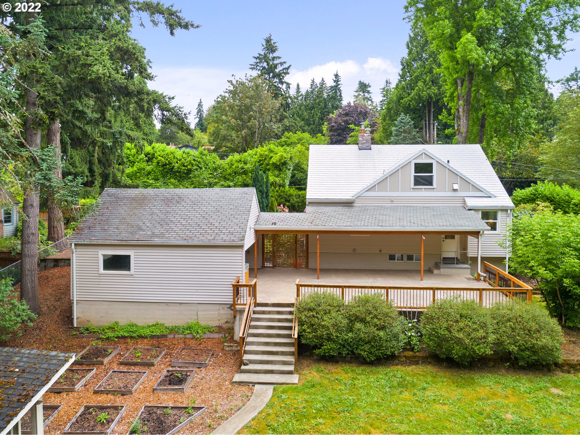 1806 Southwest Taylors Ferry Road Portland, OR 97219 - Photo 27 of 32 Gallery Image 27