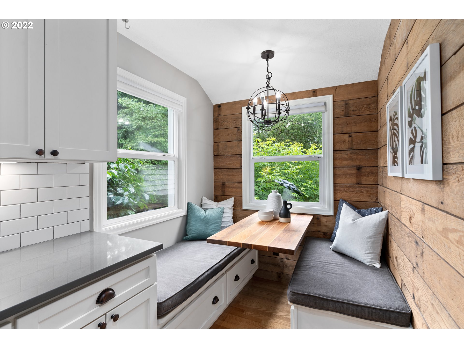 1806 Southwest Taylors Ferry Road Portland, OR 97219 - Photo 9 of 32 Gallery Image 9