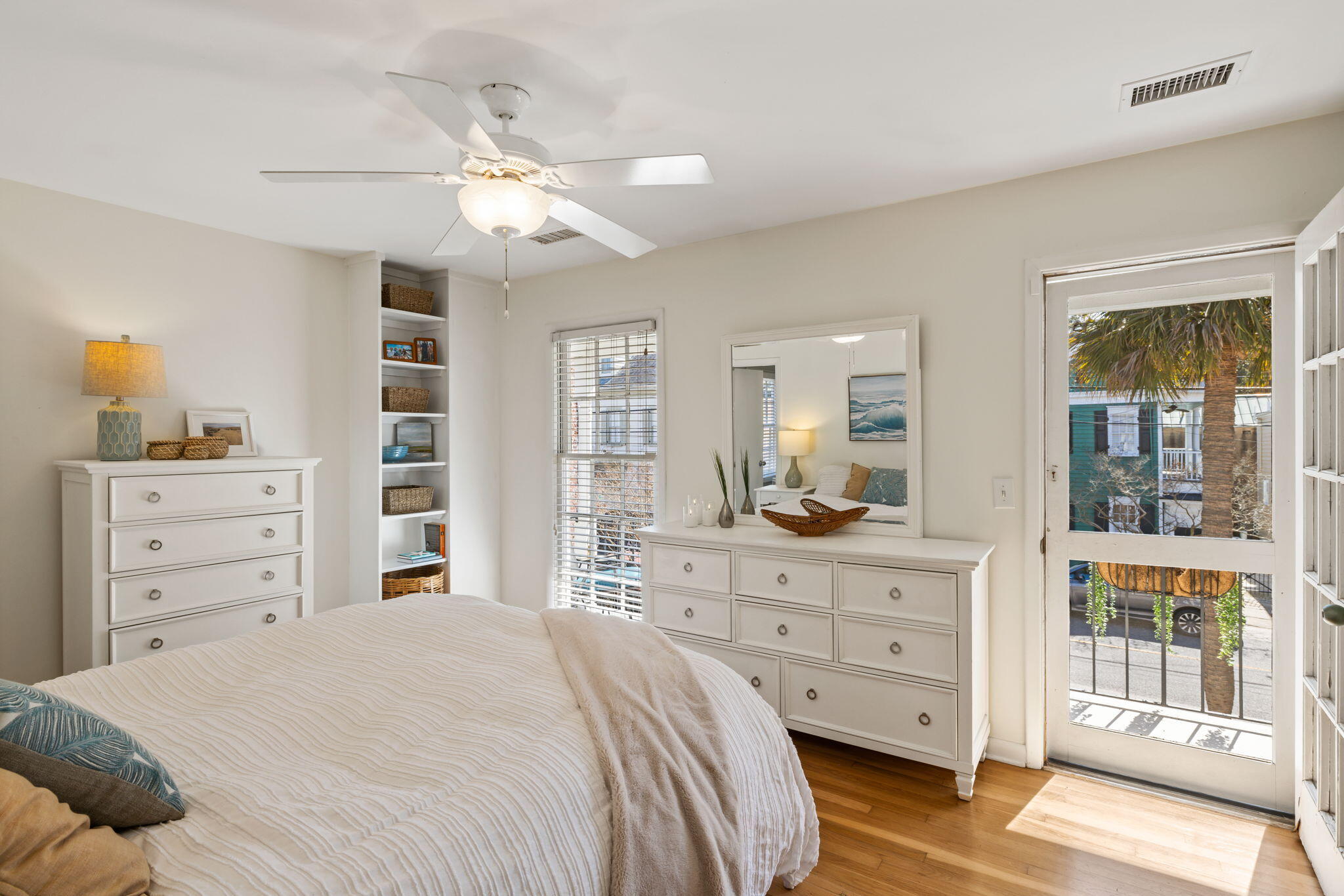 164 Queen Street Charleston, SC 29401 - Photo 8 of 24