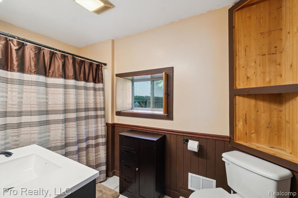 12607 South Reed Road Byron, MI 48418 - Photo 34 of 58