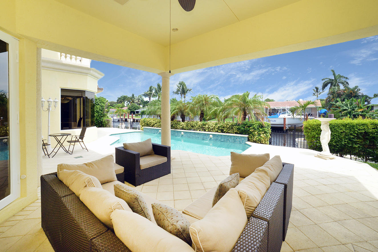 839 Coventry Street Boca Raton, FL 33487 - Photo 12 of 34 Covered Patio