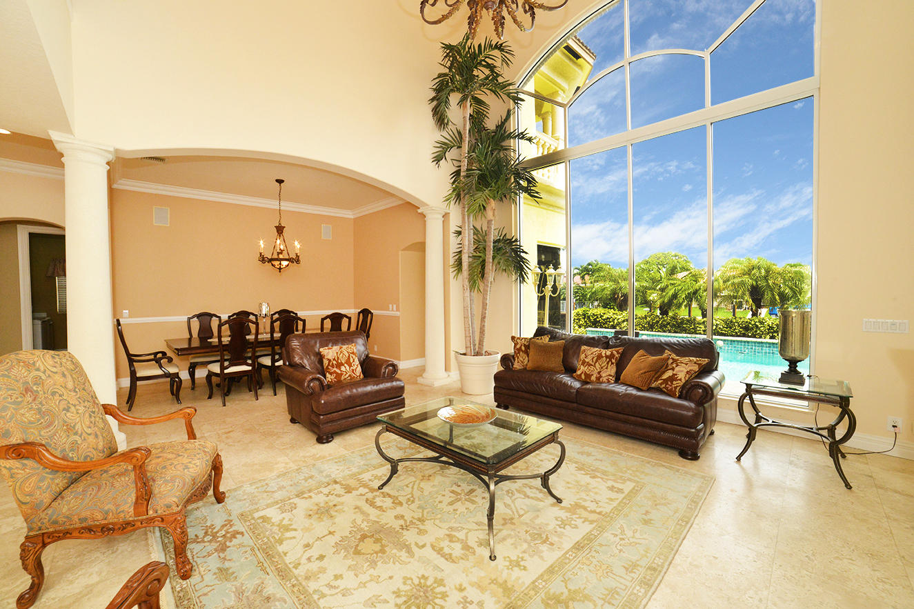 839 Coventry Street Boca Raton, FL 33487 - Photo 4 of 34 Living Room