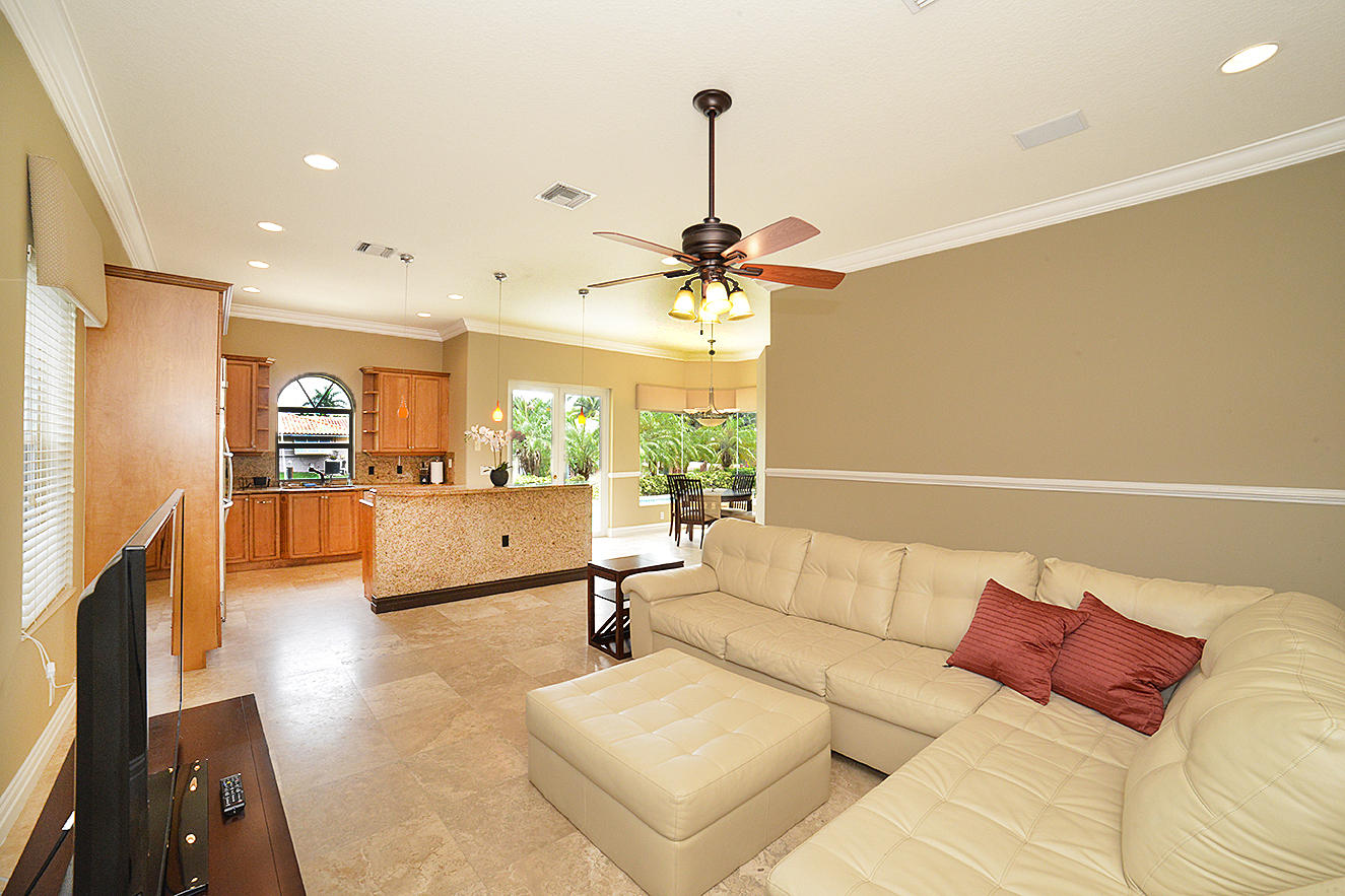 839 Coventry Street Boca Raton, FL 33487 - Photo 8 of 34 Family Room