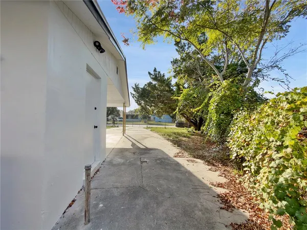 $1,800 | 941 Kathy Street, Daytona Beach, FL 32114