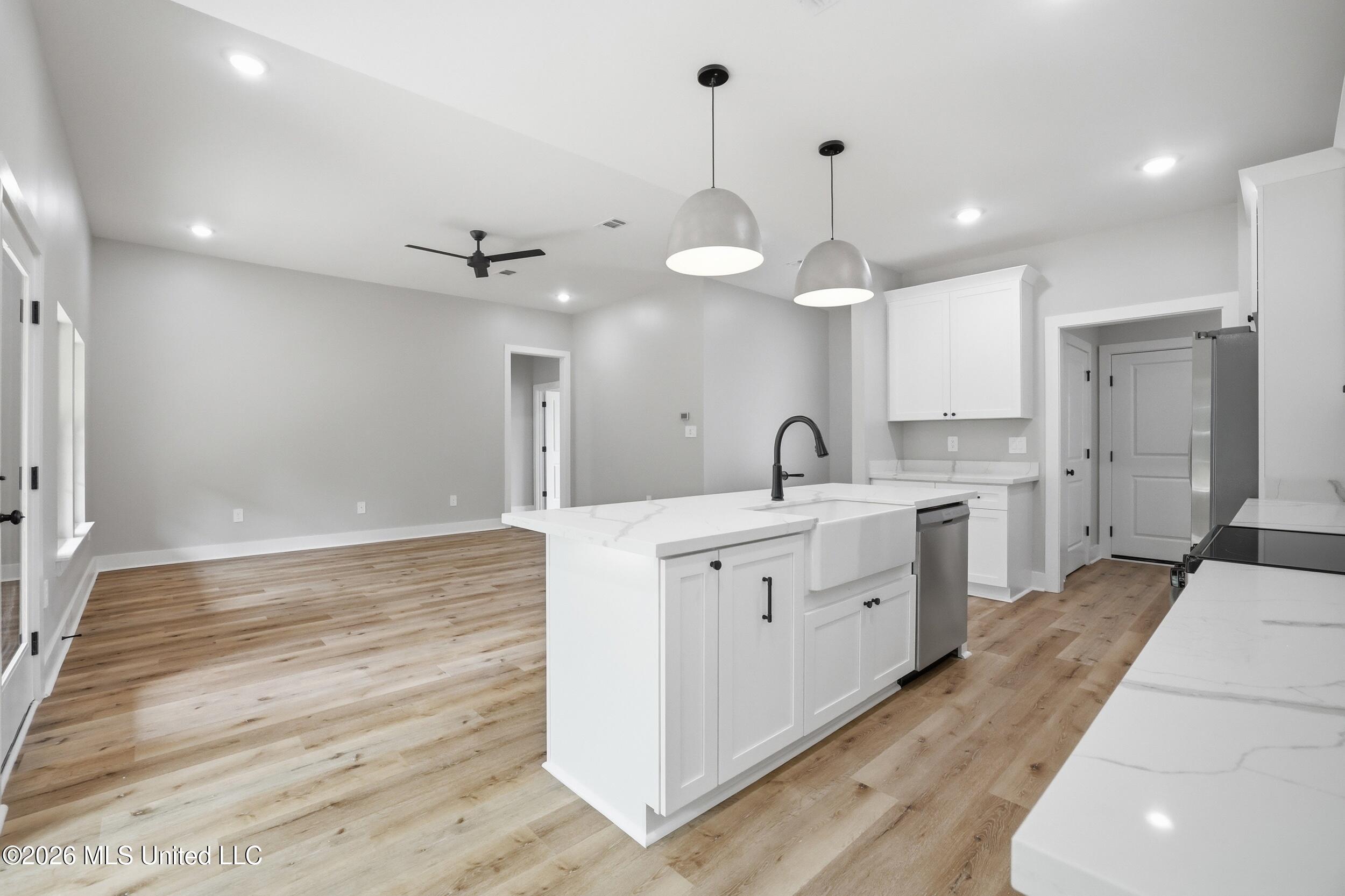 11080 Shorecrest Road Biloxi, MS 39532 - Photo 14 of 41 14_r6__0365