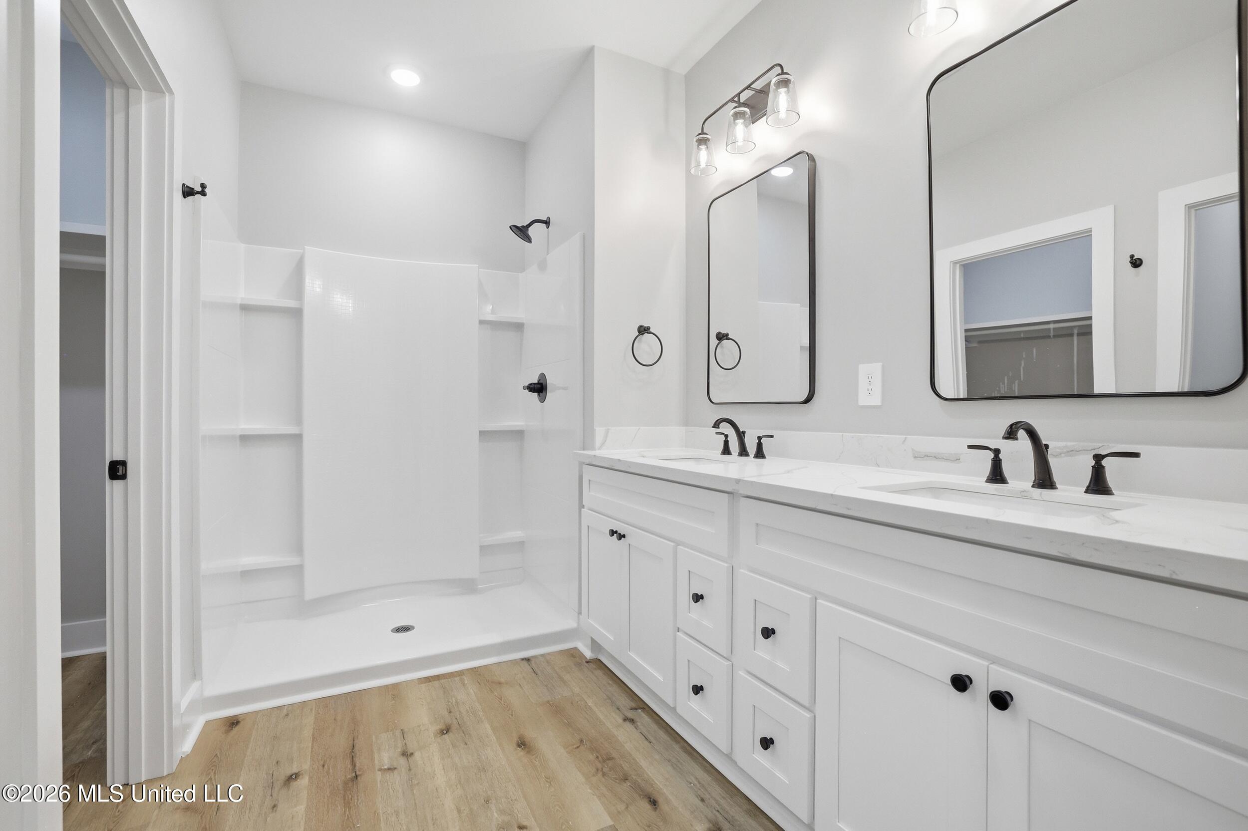 11080 Shorecrest Road Biloxi, MS 39532 - Photo 22 of 41 22_r6__0405