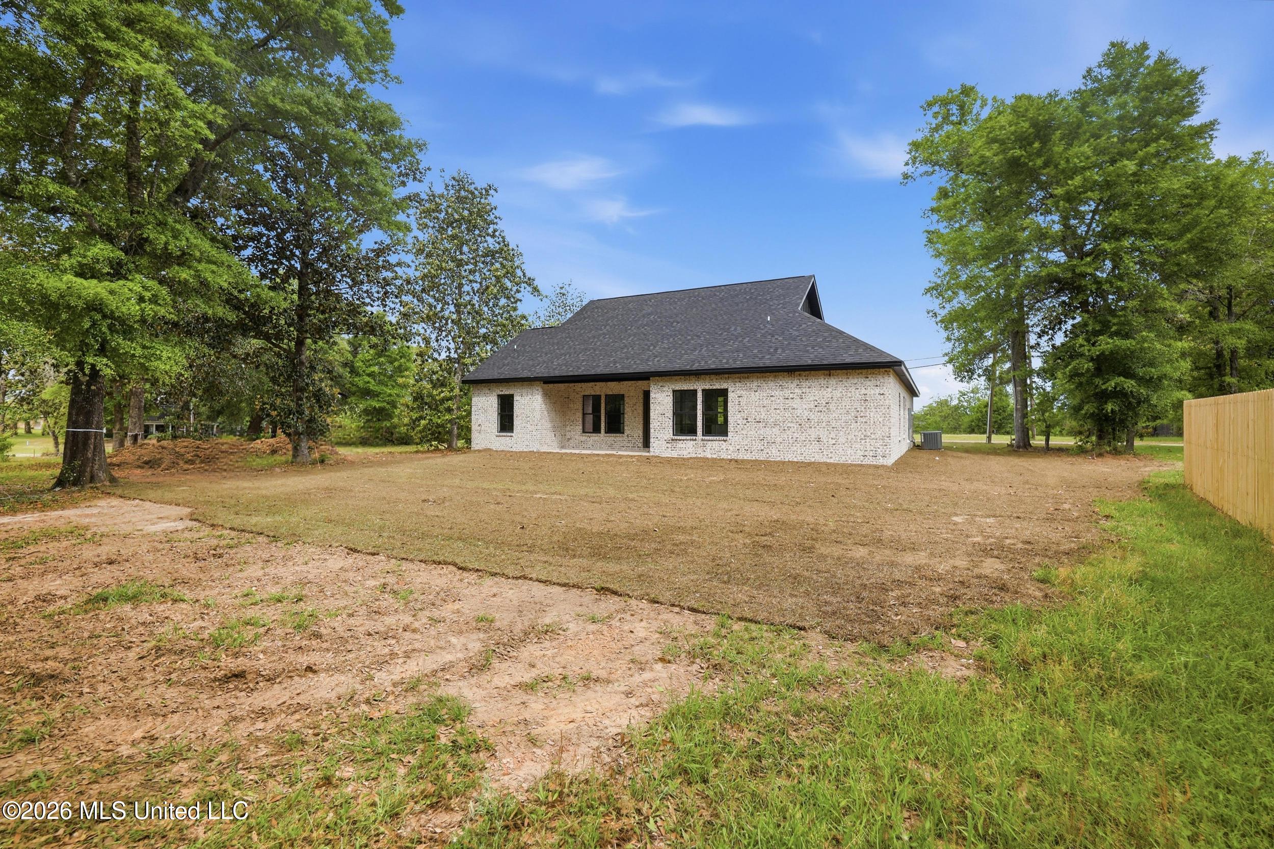 11080 Shorecrest Road Biloxi, MS 39532 - Photo 33 of 41 33_r6__0460_autoremove_27937570