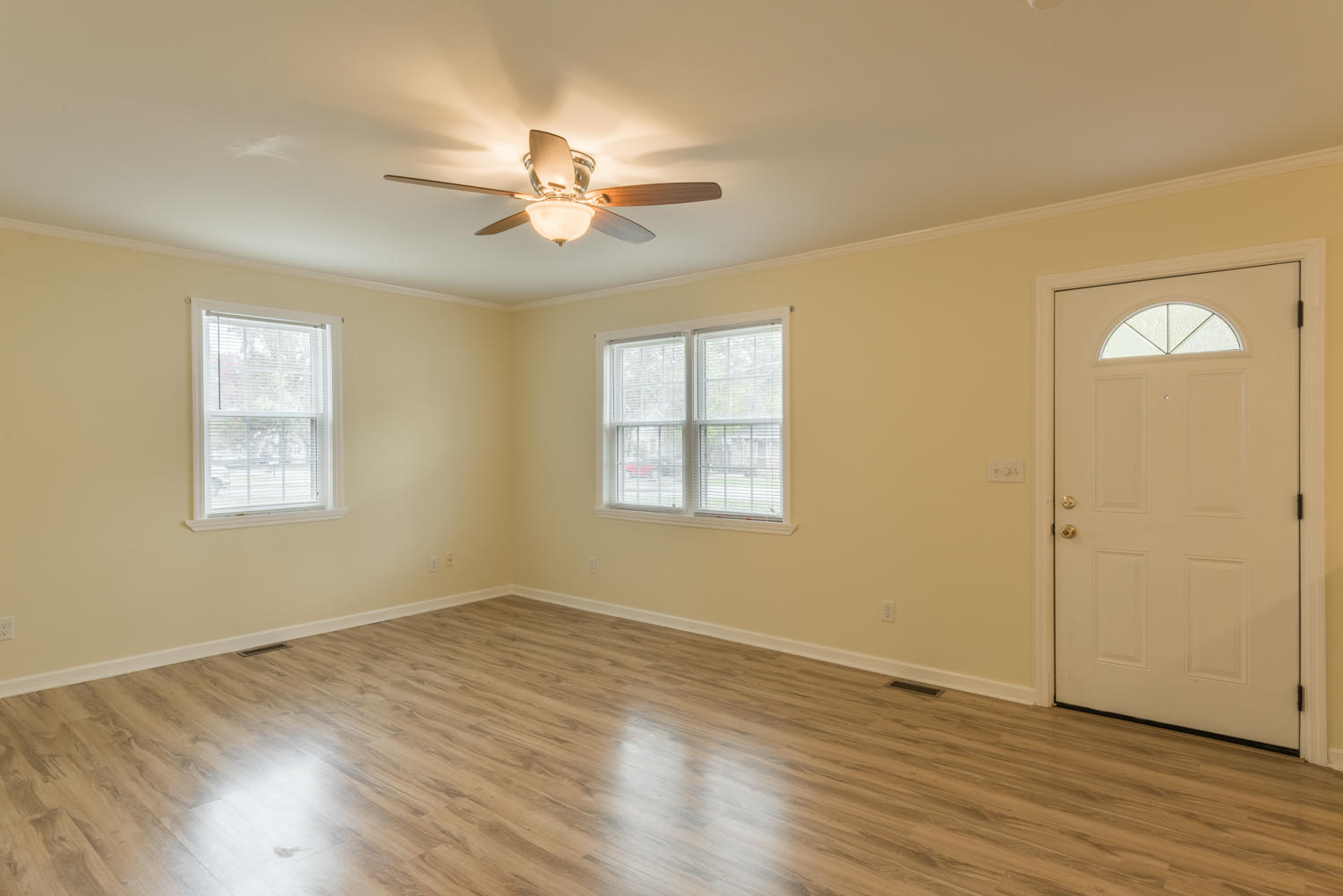 801 South Moore Road Chattanooga, TN 37412 - Photo 2 of 14 801_S_Moore_Rd_12