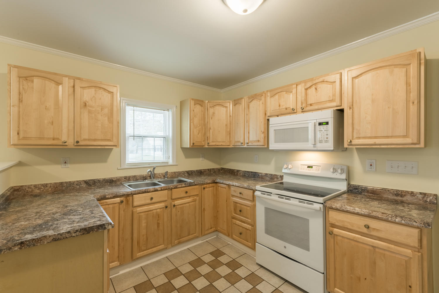 801 South Moore Road Chattanooga, TN 37412 - Photo 6 of 14 801_S_Moore_Rd_18