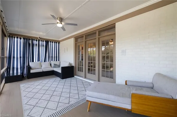 $900,000 | 7011 Mustang Court, Summerfield, NC 27358