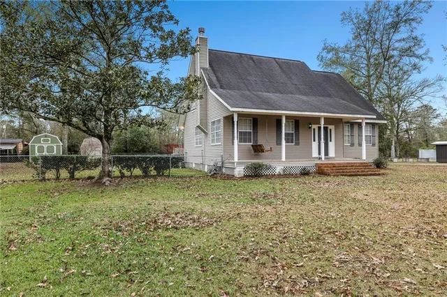 $325,000 | 42773 Robinwood Drive, Hammond, LA 70403