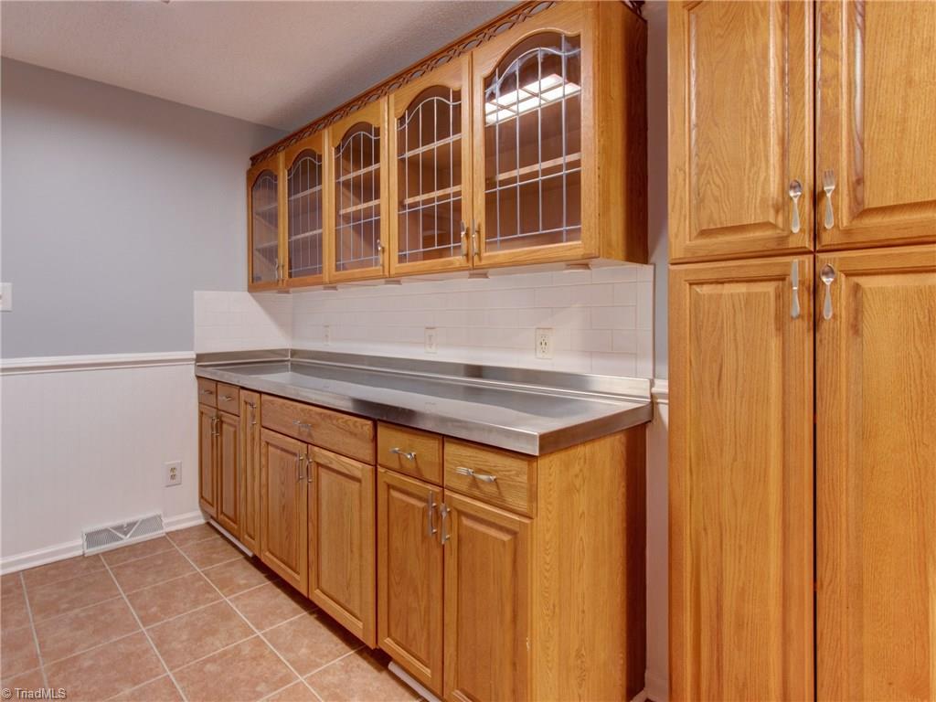2912 Oak Ridge Road Oak Ridge, NC 27310 - Photo 4 of 29