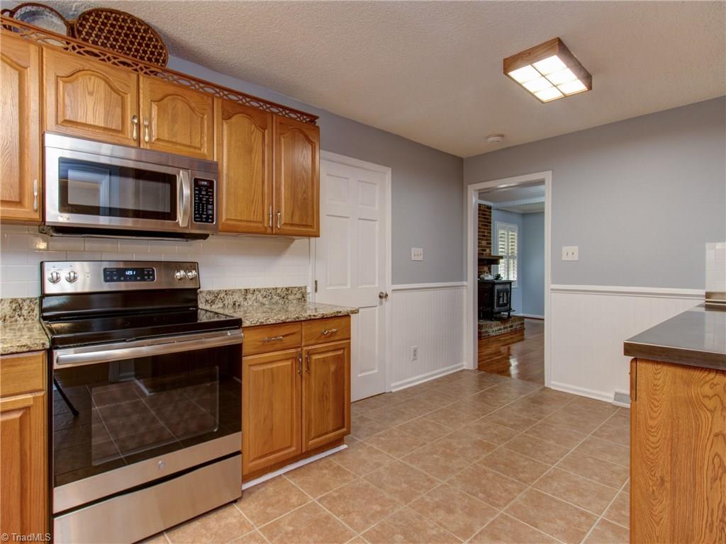 2912 Oak Ridge Road Oak Ridge, NC 27310 - Photo 7 of 29