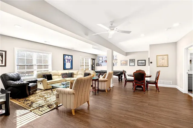 $1,200,000 | 129 Liberty Boulevard, Canonsburg, PA 15317