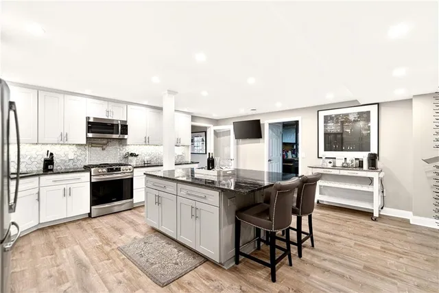 $1,200,000 | 129 Liberty Boulevard, Canonsburg, PA 15317