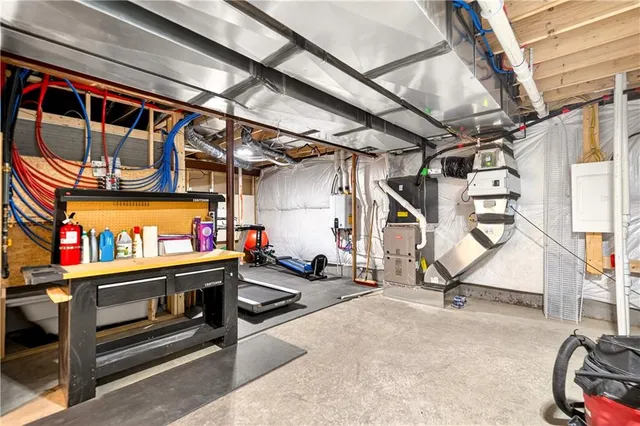 $1,200,000 | 129 Liberty Boulevard, Canonsburg, PA 15317